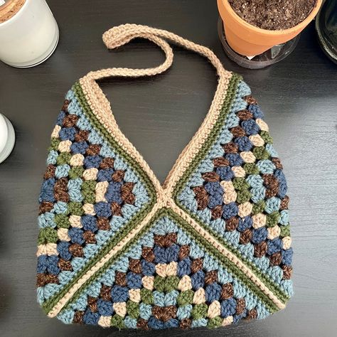 Earth Tone Crochet Bag, 3 Square Crochet Bag, Crochet Earthy Colors, Earthy Granny Square, Three Granny Square Bag, Multicolor Crochet Bag, 3 Granny Square Bag, Granny Square Project, Granny Square Shoulder Bag