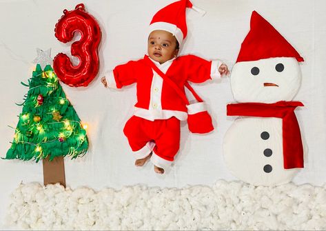 Christmas Theme Baby Photoshoot, Diwali Photoshoot, Monthly Photoshoot, Indian Dresses For Kids, Bday Themes, Baby Bump Pictures, Bump Pictures, Month Photos, Baby Christmas Photos