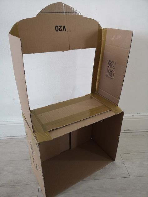 Cardboard Classroom Ideas, Latest Craft Ideas, Cardboard Shelf, Make A Rocket, Craft For Beginners, Theatre Diy, Cardboard Crafts Kids, Craft Toys, Puppets Diy