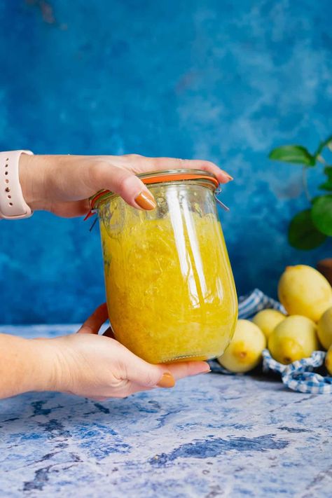 This easy Italian limoncello recipe is sweet, tart, zesty, and refreshing. Learning how to make limoncello liqueur means that now, it’s simpler than ever to bring the sunny taste of la dolce vita straight from the Amalfi coast to your own home. The hardest part about this recipe is waiting for it to be done! Authentic Limoncello Recipe, Lemoncello Recipes, Italian Limoncello Recipe, Lemon Cello, Italian Limoncello, Pumpkin Shake, Making Limoncello, Limoncello Recipe, Key Limes