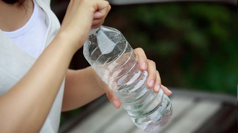 The response to a lead-in-water crisis in Newark, N.J., was hamstrung after questions were raised over whether residents can drink expired bottled water. Consumer Reports looks into that risk and explains how to safely store bottled water. Mental Performance, Branded Water Bottle, Water Branding, Strict Diet, Mood Changes, Alkaline Water, Gallon Of Water, Baby Formula, Dehydration