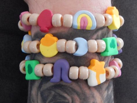 Handmade Lucky Charms Bead Kandi Bracelet: Perfect for St. - Etsy Bead Kandi, Beaded Bracelet Ideas, Lucky Charms Cereal, Diy Kandi Bracelets, Diy Kandi, Oc Outfits, Homeschool Crafts, Kandi Patterns, Kandi Bracelets