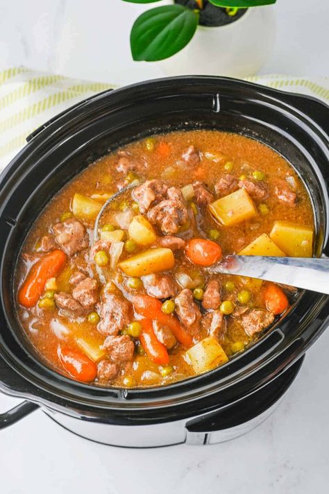 Easy Crock Pot Beef Stew Recipe - To Simply Inspire Beef Stew Crock Pot Recipes Low Carb, Best Crock Pot Beef Stew, Ww Beef Stew Crock Pot, Home Made Beef Stew Crock Pot, Creamy Beef Stew Crock Pot Recipes, Basic Beef Stew Crock Pot, Weight Watchers Beef Stew Crock Pot, Beef Stew Crock Pot Recipes Easy Simple, Crockpot Beef Stew Easy Crock Pot