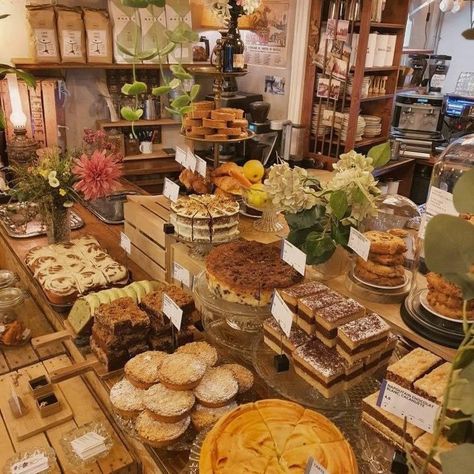 Pastry Display, Opening A Bakery, Bakery Design Interior, Bakery Display, Bakery Design, Bakery Shop, Pastry Shop, Bakery Cafe, Cute Desserts