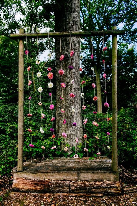 Southern Wedding Ideas, Ethical Wedding, Eco Decor, Wedding Decoration Ideas, Flower Arch, Sustainable Decor, Eco Wedding, Green Tips, Sustainable Wedding