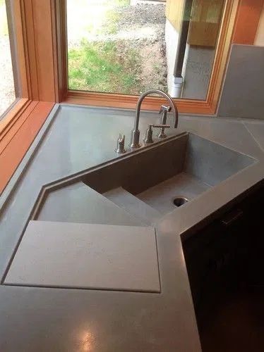 9 Clever Corner Kitchen Sink Ideas To Maximize Space Corner Kitchen Sink Ideas, Concrete Kitchen Sink, Corner Kitchen Sink, Contemporary Kitchen Sinks, Corner Sink Kitchen, Corner Kitchen, Kitchen Sink Design, Small Kitchen Layouts, Small Kitchen Decor