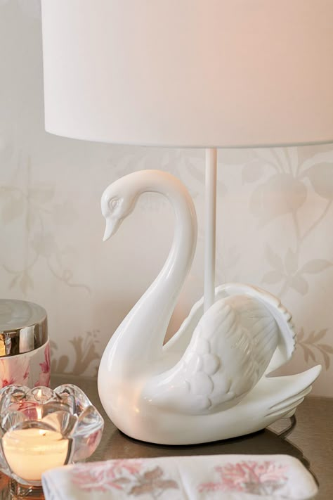 Swan Theme Bedroom, Pink Swan Nursery, Swan Lake Bedroom, Swan Home Decor, Swan Lake Nursery Theme, Swan Themed Nursery, Swan Theme Nursery, Swan Baby Room, Swan Room Decor