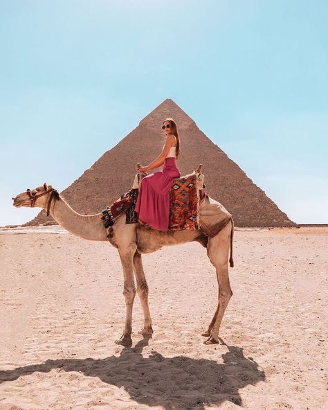 Egypt Outfits, Cairo City, Egypt Pyramids, Egypt Aesthetic, Pyramids Egypt, Egypt Fashion, Egypt Tours, Egyptian Pyramids, The Pyramids