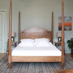 York Bed Bachelor Bedroom Ideas, Four Poster Beds, Bachelor Bedroom, Construction Bedroom, Poster Beds, Queen Sized Bedroom Sets, Handcrafted Bed, Queen Sized Bedroom, Bed Luxury