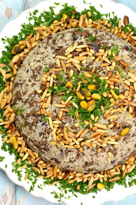 Lebanese Rice Recipe, Lebanese Rice, Arabisk Mad, Libyan Food, Middle Eastern Salads, Thanksgiving Brunch, Syrian Food, Meat Dish, Middle Eastern Dishes