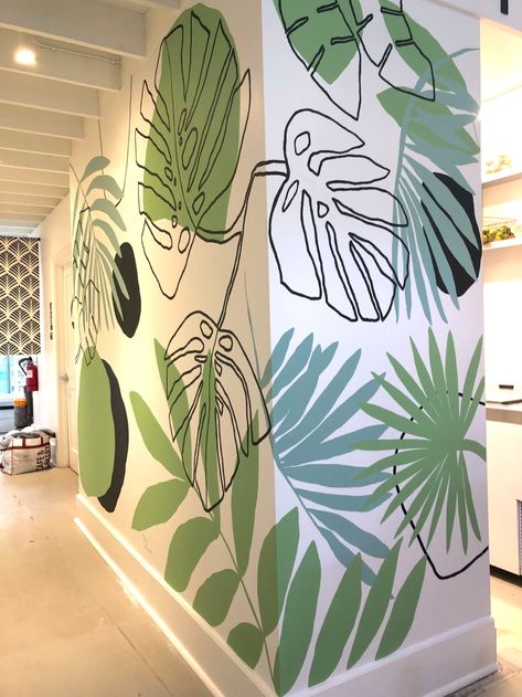 Palm Acai coffee Mural by Fernanda Martinez - LA TINTA seen at Palm Açai Café, Berkeley | Wescover Street Murals, Wall Murals Diy, Jungle Mural, Interior Murals, Diy Wall Painting, Street Mural, Wall Painting Decor, Wall Murals Painted, Petite Style