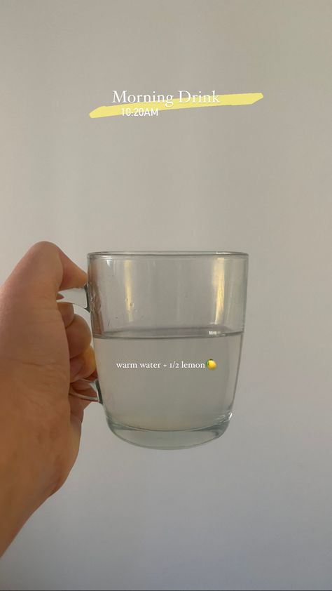 Morning Drinks Healthy Lemon Water, Benefits Of Lemon Water In The Morning, Warm Water And Lemon Mornings, Warm Lemon Water In The Morning, Drinks Caption, Water Cup Aesthetic, Aesthetic Morning Snap, Lemon Water Aesthetic, Morning Lemon Water