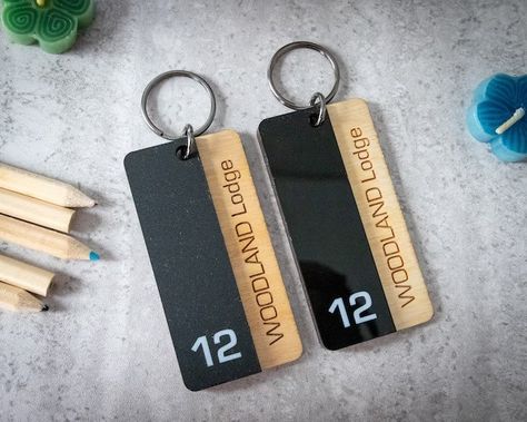 DrayaDecor - Etsy Czech Republic Hotel Keychain Ideas, Hotel Keychain Design, Wood Laser Ideas, Keychain Craft, White Toner, Key Holders, Key Tags, Guest Experience, Keychain Design