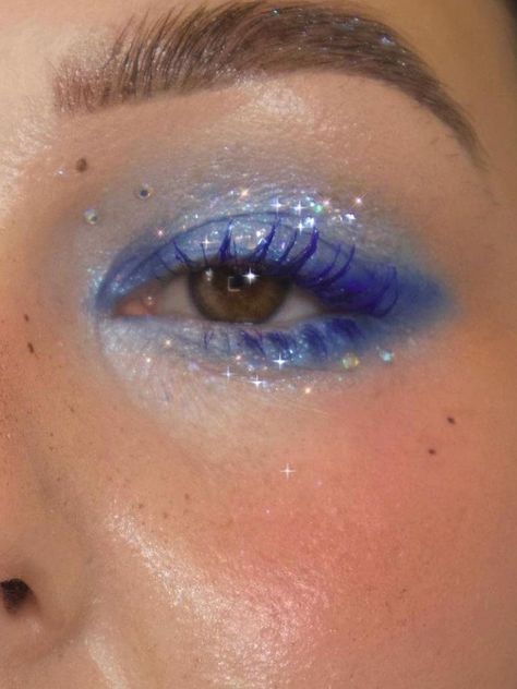 blue eye makeup with glitter Under Eye Makeup Eyeshadow, Unique Makeup Looks, 4th Of July Makeup, Maquillage On Fleek, Funky Makeup, Concert Makeup, Mekap Mata, Drag Make-up, Swag Makeup