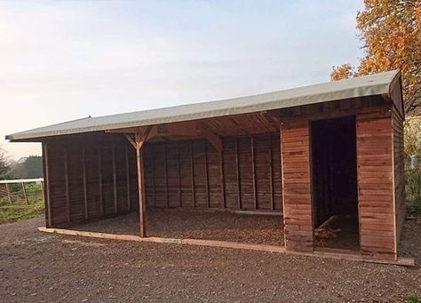 Pasture Shelter, Field Shelters, Goat Playground, Timber Gates, Composite Cladding, Wood Heat, Animal Ideas, House Cladding, Metal Cladding