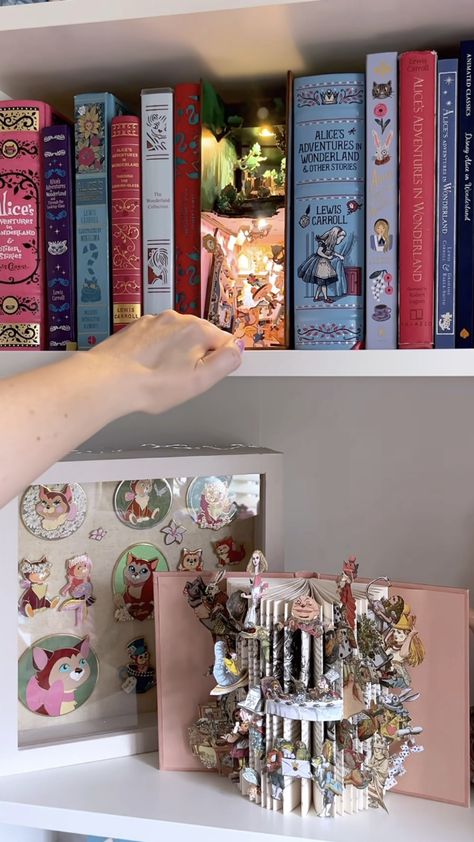 Alice In Wonderland Collection, Book Placement Ideas, Alice In Wonderland Inspired Room, Alice In Wonderland Bedroom Aesthetic, Wonderland Aesthetic Room, Alice In Wonderland Book Nook, Alice In Wonderland Aesthetic Room, Alice In Wonderland Bedroom, Alice In Wonderland Room