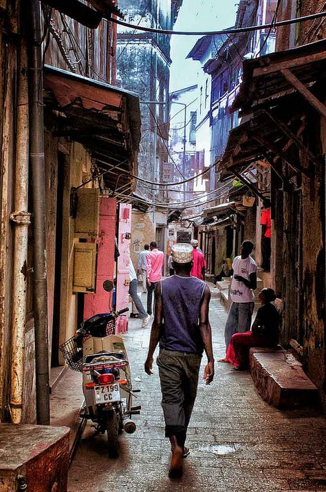 Stone Town, Zanzibar Stone Town Zanzibar Outfit, Toro Video, Zanzibar Culture, Swahili Culture, Stone Town Zanzibar Aesthetic, Swahili Coast, Zanzibar Volunteer, Lamu Kenya, Nakupenda Zanzibar