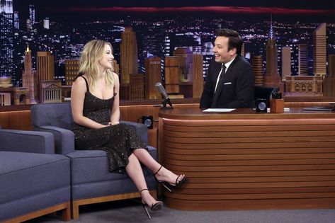 Tonight Show With Jimmy Fallon, Jimmy Fallon Show, Riverdale Funny, Film Life, Career Vision Board, Mexican Actress, Tv Interview, Riverdale Cast, The Tonight Show