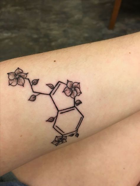 Serotonin Tattoo, Health Symbol, Symbol Tattoo, Health Tattoo, Disney Tattoo, Tattoo Life, Little Tattoos, Trendy Tattoos, Sleeve Tattoo