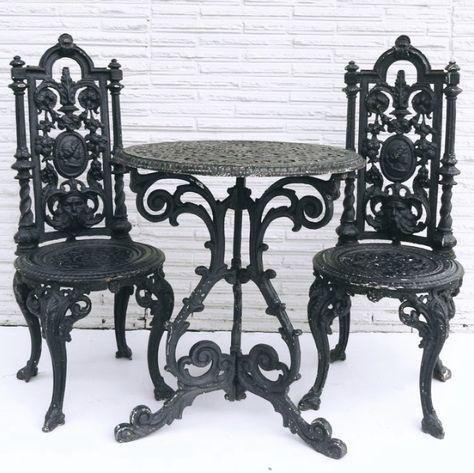 Iron Ideas, Table And Two Chairs, Goth Houses, Goth Garden, Gothic Garden, Gothic Furniture, Iron Chair, Dark Home Decor, Outdoor Accent Table