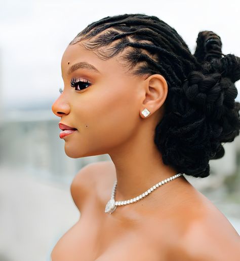 Graduation Dreadlocks Hairstyles, Wedding Hairstyles For Braids, Formal Locs Styles, Wedding Hairstyles For Black Women With Locs, Wedding Hair Dreads Black Women, Wedding Hair With Dreadlocks, Dreadlock Hairstyles For Prom, Dreadlock Hairstyles For Wedding, Hailey Bailey Hairstyles