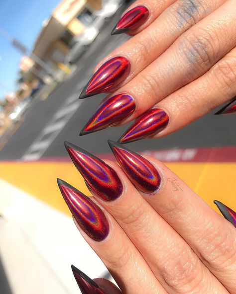 4,217 Likes, 45 Comments - Jade Tang (@jadetangtheartist) on Instagram: “Acrylic Sculpted Set + Matte Black V-tip + Holographic pigment + Sheer Top nonwipe “candy apple…” Red Shiny Nails, Red Chrome Nails, Red Nail Art Designs, Glitter Stilettos, Bath & Body Works, Red Chrome, Chrome Nail Art, Red Nail Art, Stiletto Nail Art