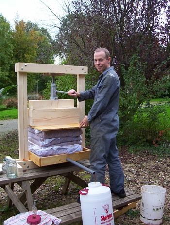 Build a Cider Press - Brew Your Own Apple Cider Press, Apple Press, Cider Press, Home Brewery, Pear Juice, Carriage Bolt, Sukkot, Laminate Countertops, Cheese Cloth