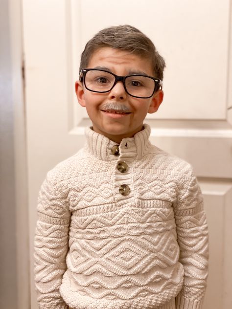 Diy Old Man Costume For Kids Boys, 100 Days Of School Old Man, Old Man Makeup For Kids, Man Face Makeup, Kids Old Man Costume, Old Man Makeup, Old People Costume, Old Lady Makeup, School Dress Up Days