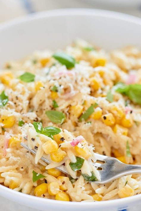 Orzotto Recipe, Orzo Casserole, Pesto Orzo, Corn And Zucchini, Orzo Recipes, Food Vegetarian, Creamy Corn, One Pan, Meatless Meals