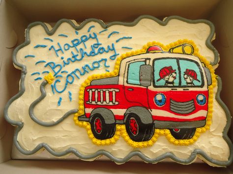 Firetruck Cake - Firetruck  pull apart cupcake cake! White cupcakes, with buttercream icing. Firetruck was my first FBCT. Second Birthday Pictures, Fire Truck Cupcakes, Cupcake Truck, Pull Apart Cupcake, Fireman Cake, Firetruck Cake, Cupcakes With Buttercream, Pull Apart Cupcake Cake, Shaped Cakes