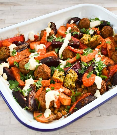 sweet potato & falafel tray bake in a roasting tin Sweet Potato Tray Bake, Veg Tray Bake, Sweet Potato Falafel, Easy Sweet Potato, Baked Falafel, Roasted Vegetables Oven, Tray Bake, Vegan Potato, Baked Vegetables