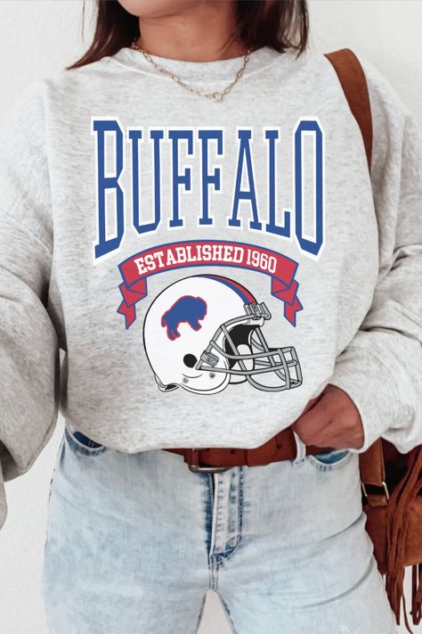 Buffalo Bills Sweatshirt, Football Crewneck, Buffalo Football, Womens Outfits, Crewneck Vintage, 90s Sweatshirt, 90s Style, Buffalo Bills, Vintage Sweatshirt