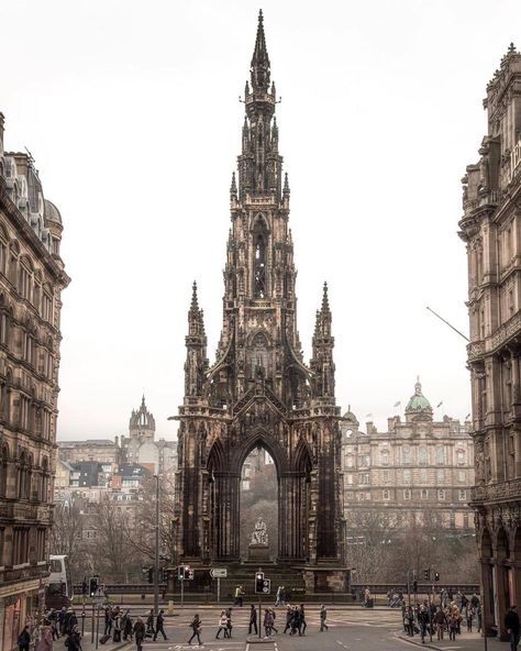 Goth Architecture, Scott Monument, Gothic Cathedrals, Cathedral Architecture, Gothic Cathedral, Gothic Church, Public Sculpture, Edinburgh Scotland, Gothic Architecture