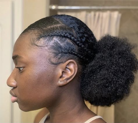 Cabello Afro Natural, Cute Natural Hairstyles, Natural Hair Bun Styles, Black Ponytail Hairstyles, Quick Natural Hair Styles, Natural Afro Hairstyles, Pelo Afro, Protective Hairstyles Braids, Curly Hair Styles Easy