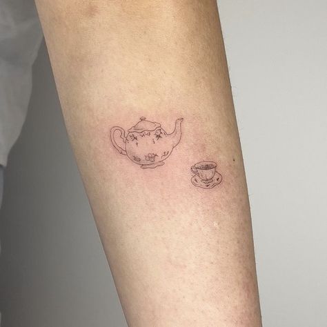 Ghost With Tea Cup Tattoo, Teapot And Cup Tattoo, Madeleine Tattoo, Baker Tattoo Pastry Chef, Simple Castle Tattoo, Tea Set Tattoo, Teacup Tattoo Vintage, Sticker Tatoos, Tattoo Pairs