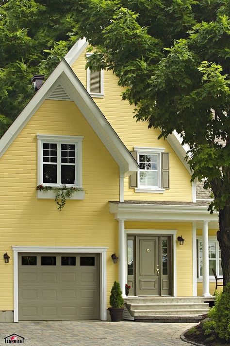 Yellow Exterior House Colors, Yellow House Exterior, Outside House Colors, Exterior House Paint Color, Daisy Cottage, Exterior House Paint, Yellow Cottage, Door Colors, Exterior House Color