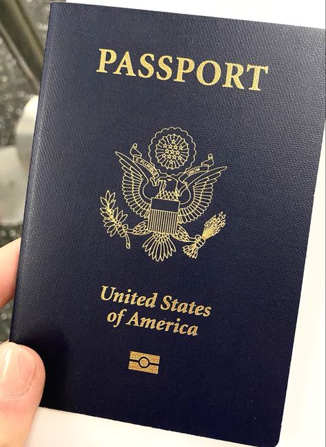 Usa Passport, United States Passport, Biometric Passport, Passport Card, Suitcase Organization, Passport Online, Fake Money, Travel Pictures Poses, New Photo Download