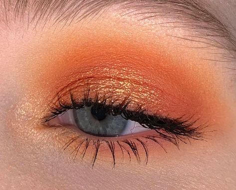 Orange Eyeshadow Green Eyes, Orange Eyeshadow Looks Natural, Orange Eyeshadow Looks Tutorial, Yellow And Orange Eyeshadow Looks, Orange Makeup Aesthetic, Hollow Aesthetic, Orange Eyeshadow Looks, Summer Eyeshadow, Tree Hugging