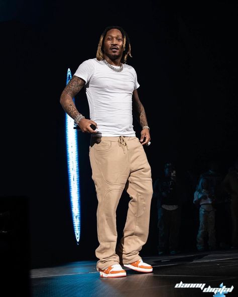 Future Outfits Rapper, Drake Fashion, Men Streetwear Outfits, Male Fits, Future Rapper, Pretty Flacko, Fit Pics, Big Wedding Dresses, Rapper Style