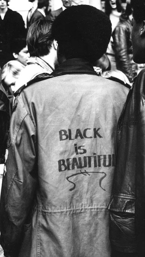 Rnb Aesthetic, R&b Aesthetic, Your Life Matters, Old School Aesthetic, African Tattoo, Life Matters, I Love Being Black, Black Panther Party, Black Photography