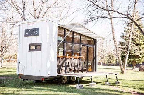 Atlas tiny house comes with its own fold-down patio bar | TreeHugger Tiny House Mobile, Tiny Luxury, Tiny House Towns, Tiny House Swoon, Tiny House Luxury, Tiny Trailers, Tiny House Listings, House Deck, Trailer Home