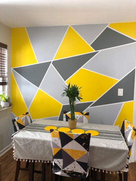 Geometric Wall Paint Yellow, Simple Geometric Wall Paint Bedroom, Wall Painting Ideas Geometric, Yellow Accent Wall, Geometric Wall Painting, Paint Design Ideas, Dimensional Painting, Wall Paint Colour Combination, Yellow Painted Walls