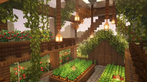 Minecraft Farm Cottage, Minecraft Greenhouse Ideas Interior, Minecraft Farm Greenhouse, Minecraft Crops Layout, Indoor Farm Minecraft, Garden Inspo Minecraft, Minecraft Jungle House Interior, Minecraft Underground Garden, Cute Green House Minecraft