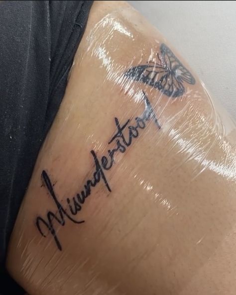 “misunderstood” Tattoos For 19 Year Olds, Misunderstood Tattoo Ideas, Misunderstood Tattoo Women, Misunderstood Tattoo, Tattoo Ideas Forearm, Cute Hand Tattoos, Pretty Hand Tattoos, Tasteful Tattoos, Red Ink Tattoos