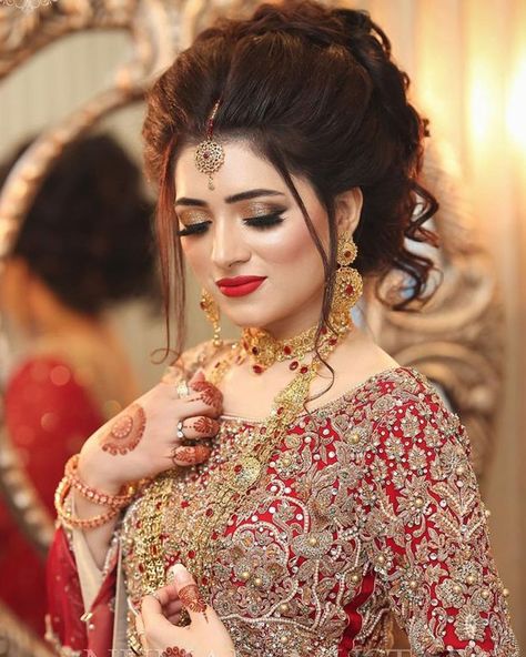 Pakistani Bride Hairstyle, Bridal Hairstyles For Short Hair, Pakistani Hair, Pakistani Wedding Hairstyles, Pakistani Bridal Hairstyles, Mehndi Hairstyles, Simple Wedding Hairstyles, Wedding Guest Hairstyles, Front Hair Styles