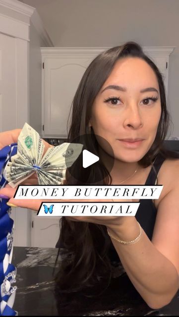 Money Butterfly, Goft Ideas, Money Origami Tutorial, Money Folding, Folding Money, Voice Overs, New Money, Graduation Money, Butterfly Tutorial