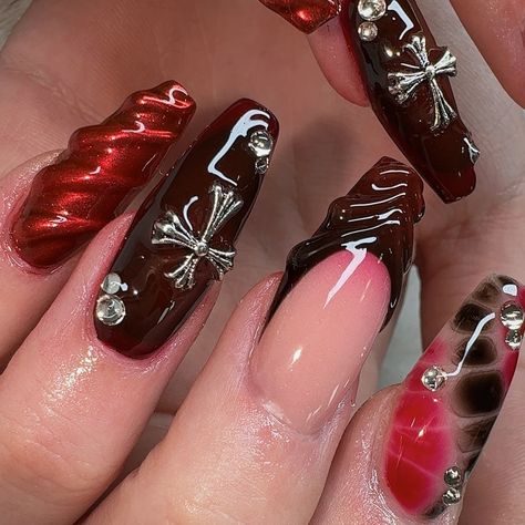 goth inspired nails 💋🫶🏼✨🖤 freestyle acrylic fill done on @pheonix_rose_ <3 @youngnailsinc - cover pink @dndgel - dc 055 black ocean - dnd 429 boston university red @makartt_official - 3d rhinestone gel @jessicanailbeauty - charms & gems goth nails, goth nail art, dark nails, black nails, black nail art, cherry red nails, dnd gel boston university red, editorial nails, long nails, acrylic nails, acrylic long nails, red chrome nails, ontario nail tech #gothnails #gothnailart #darkna... Dark Red Spooky Nails, Dark Red Nails With Charms, Nails Dnd Gel, Nails Red Chrome, Long Nails Red, Nail Art Cherry, Editorial Nails, Nail Art Dark, Red Editorial