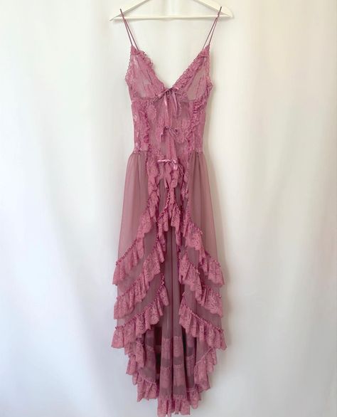 a long midi lace pale Maeve dress, v neck cut and a gorgeous tiered skirt Vintage Dresses Aesthetic, Rose Dress Outfit, Mauve Outfit, Lace Layered Dress, Sheer Pink Dress, Maximalism Fashion, Audience Of One, French Dresses, Vintage Pink Dress