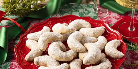 Best Pecan Crescent Cookies Recipe - How to Make Pecan Crescent Cookies Pecan Crescent Cookies, Vanilla Crescent Cookies, Classic Holiday Desserts, German Christmas Cookies, Crescent Cookies, Vermont Country Store, Holiday Dessert Recipes, Baking Project, Country Store