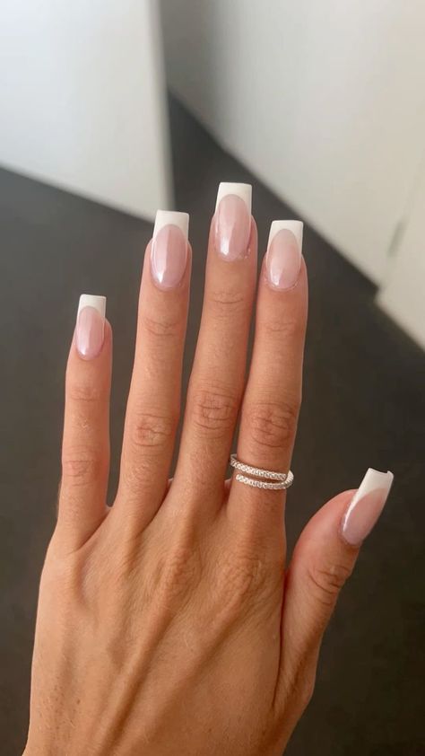 Nail Inspo Square French Tip, White Chrome French Tip, Square French Tips, Tip Acrylics, White Tip Acrylic Nails, Nail Art Designs At Home, Ongles Gel French, Quince Nails, White Chrome Nails